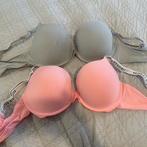 Victoria Secret-t-shirt push up full coverage bras. NWOT